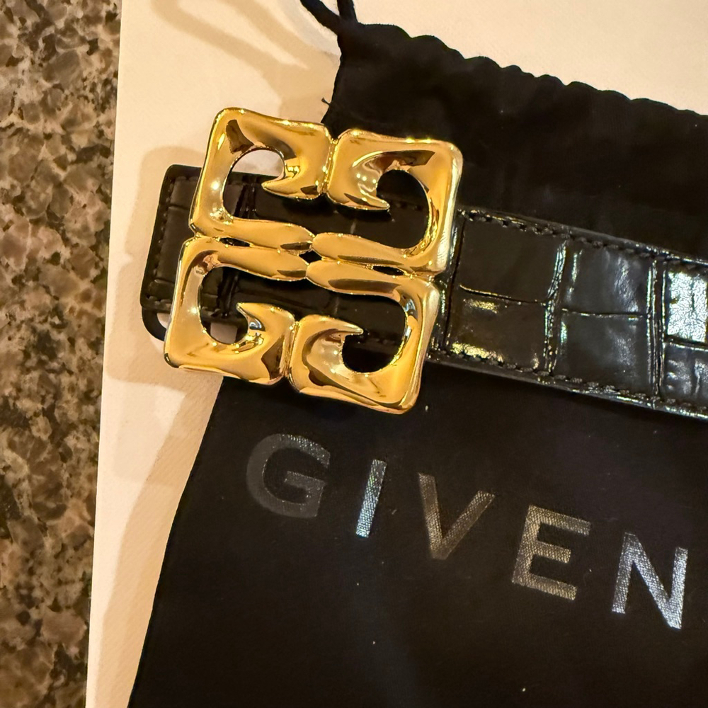Women's Givenchy Black Croc Embossed Belt with Gold 4G Buckle, One Size - Picture 13 of 14